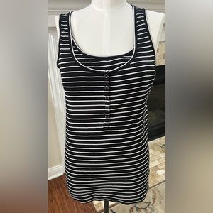 🆕 maternity Henley Nursing tank size medium, black striped, ribbed